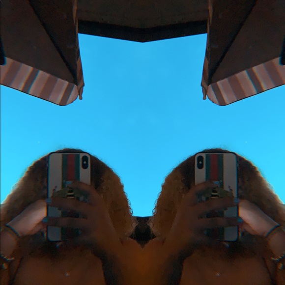 Meet your Posher, Luena - Picture 1 of 1